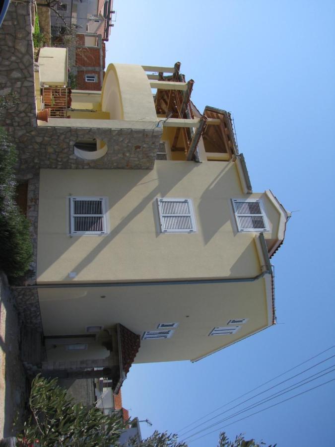 Apartment Megi Tribalj المظهر الخارجي الصورة