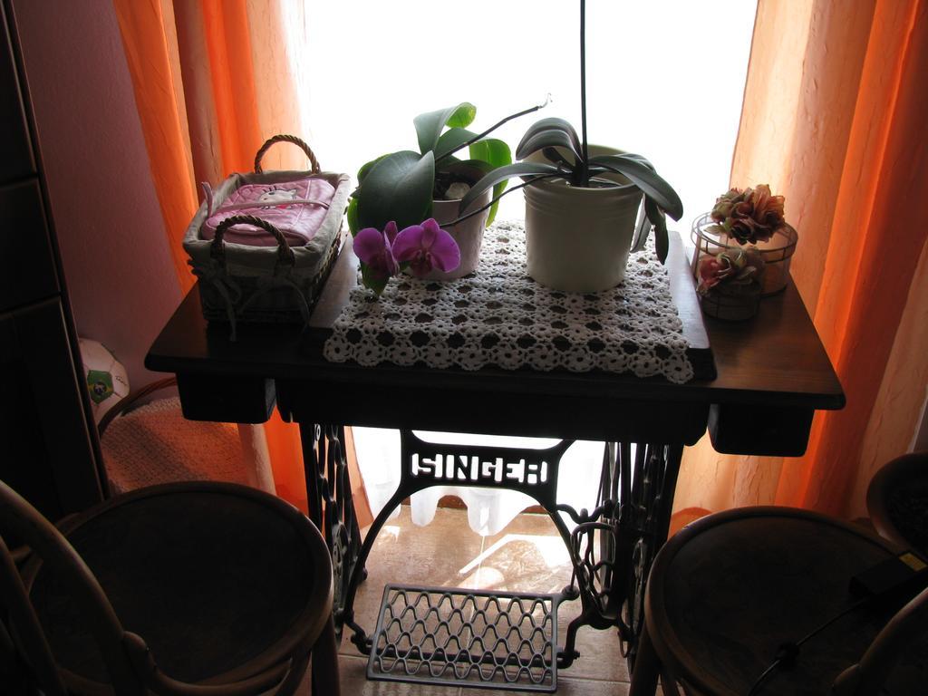 Apartment Megi Tribalj الغرفة الصورة