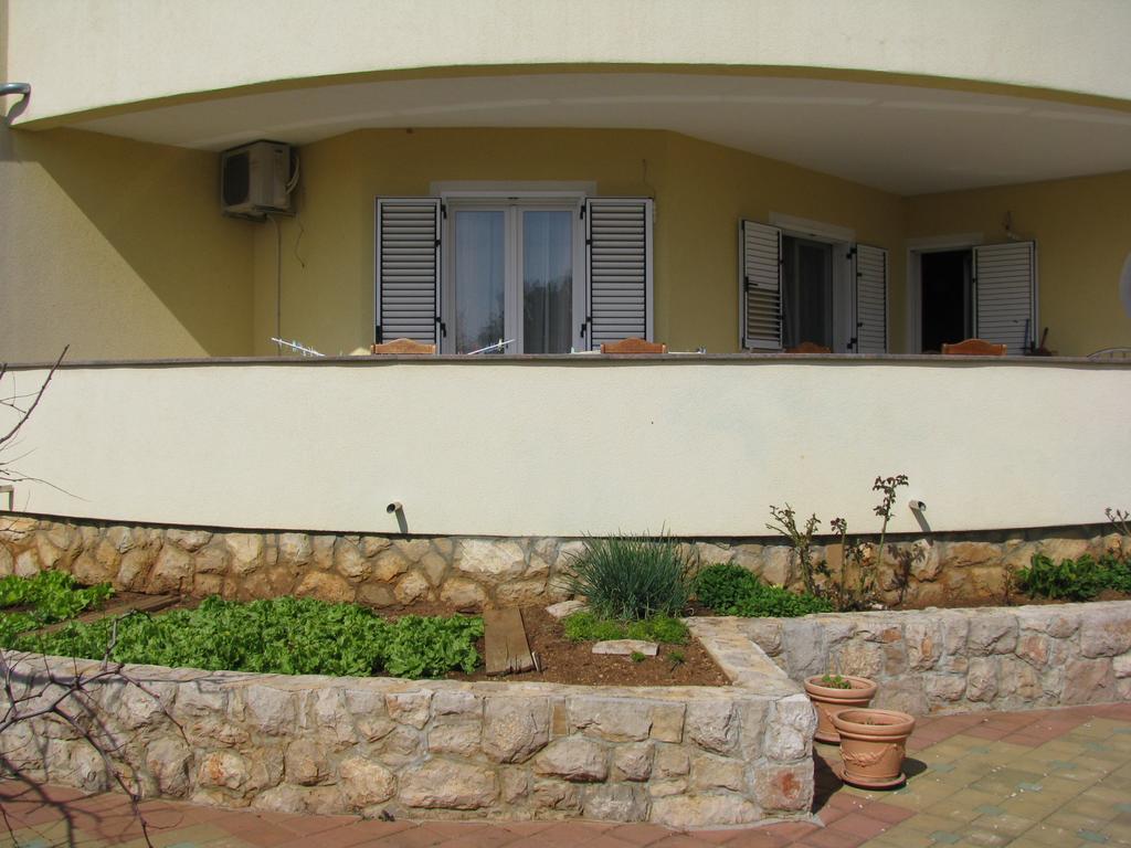 Apartment Megi Tribalj المظهر الخارجي الصورة