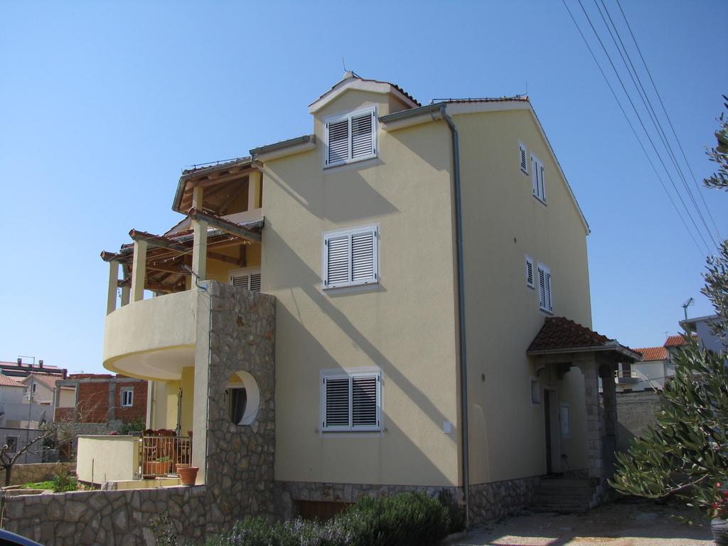 Apartment Megi Tribalj المظهر الخارجي الصورة